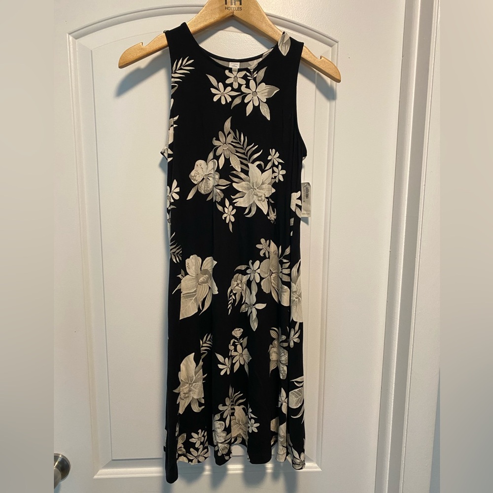 Old Navy Black and Cream Floral Dress